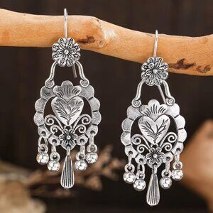 Boho Style Fashion Earrings    (NWOT)